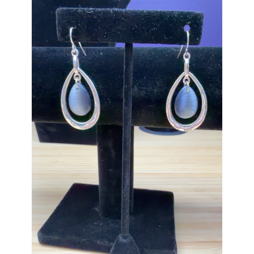Silver Tone Teardrop Dangle Earrings Gray Blue Cat Eye Style Beads